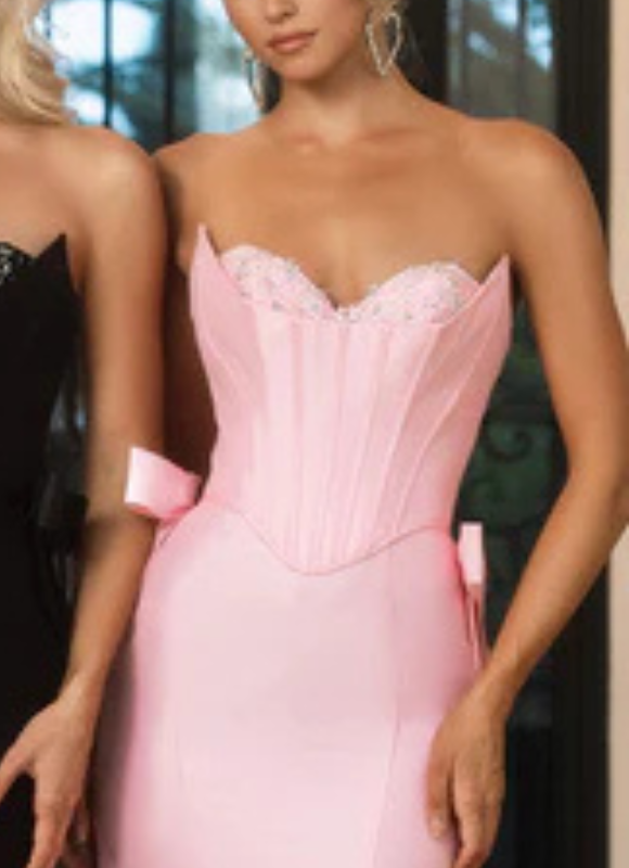 Portia And Scarlett Strapless Mermaid With Sweetheart Neckline And Bows