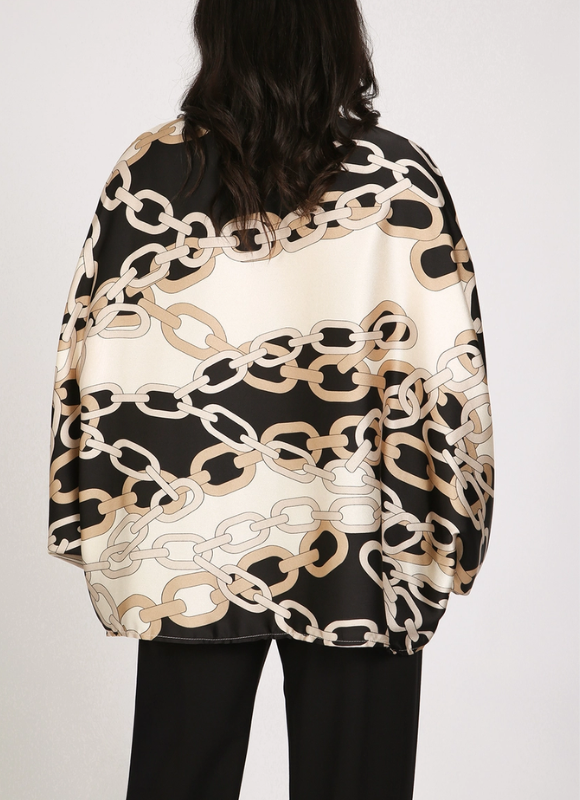 Beulah Style Chain Printed Button Down Blouse